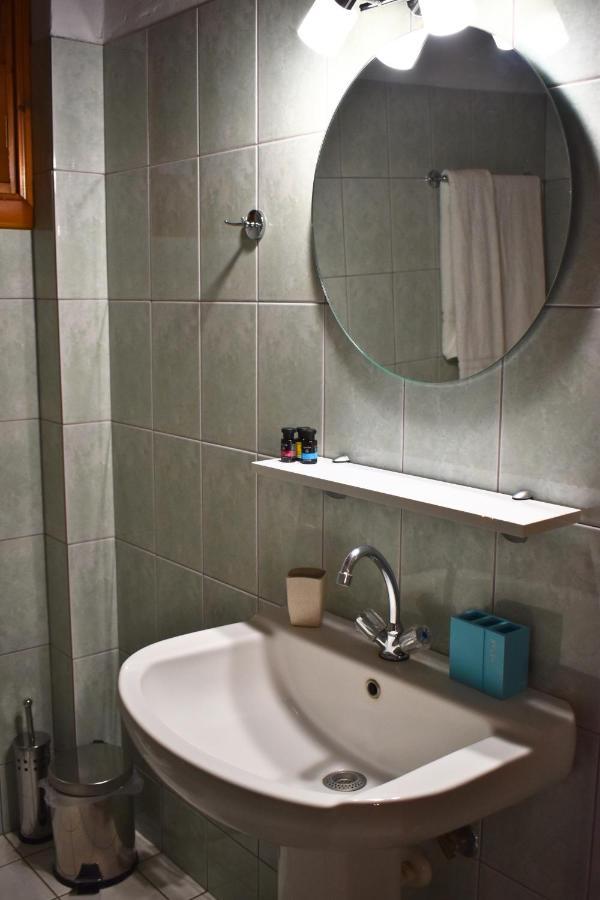 Mikros Prinos Lila'S Guest House מראה חיצוני תמונה