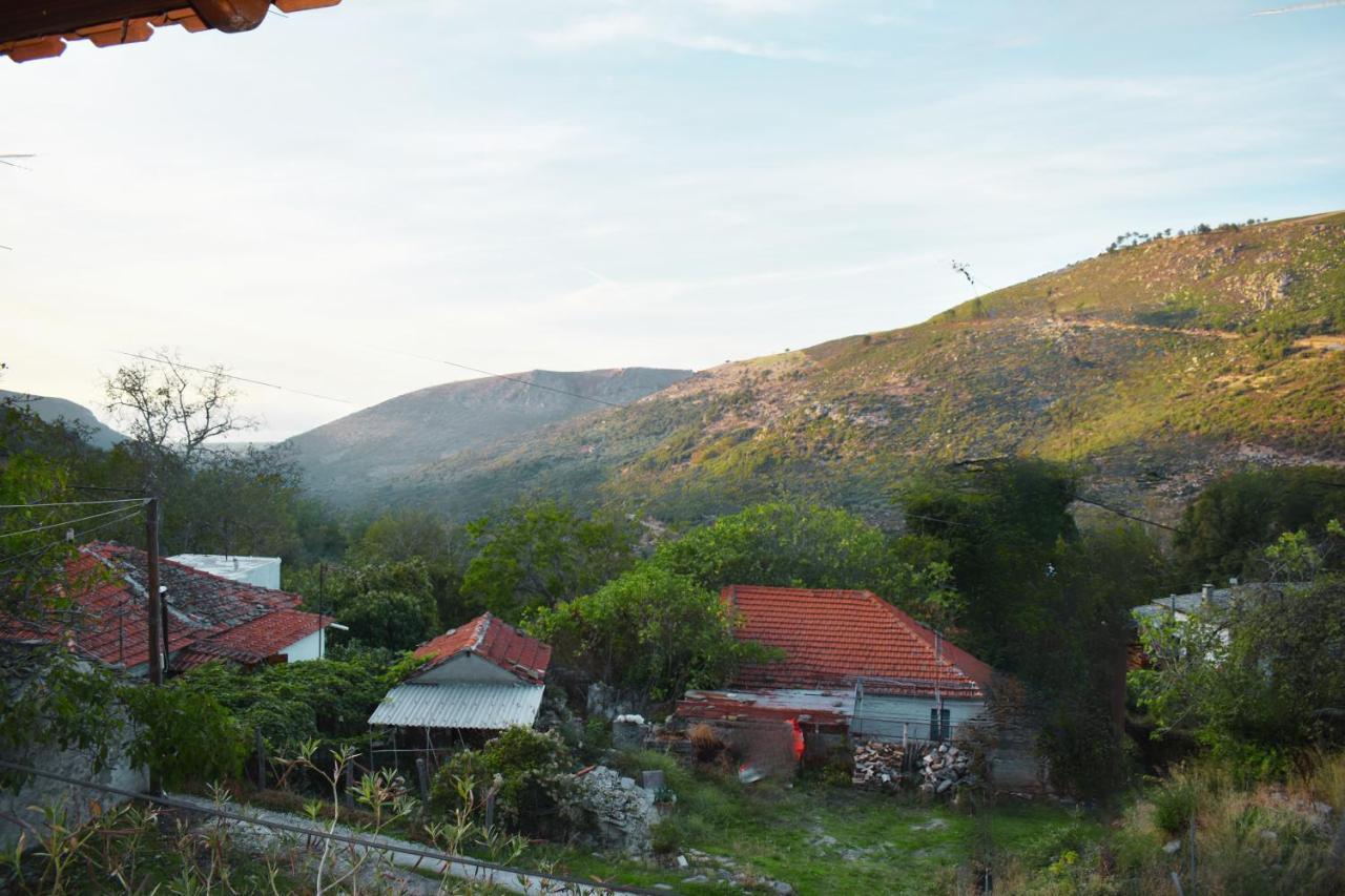 Mikros Prinos Lila'S Guest House מראה חיצוני תמונה